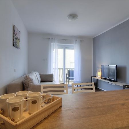 Apartments Lola Сень Екстер'єр фото