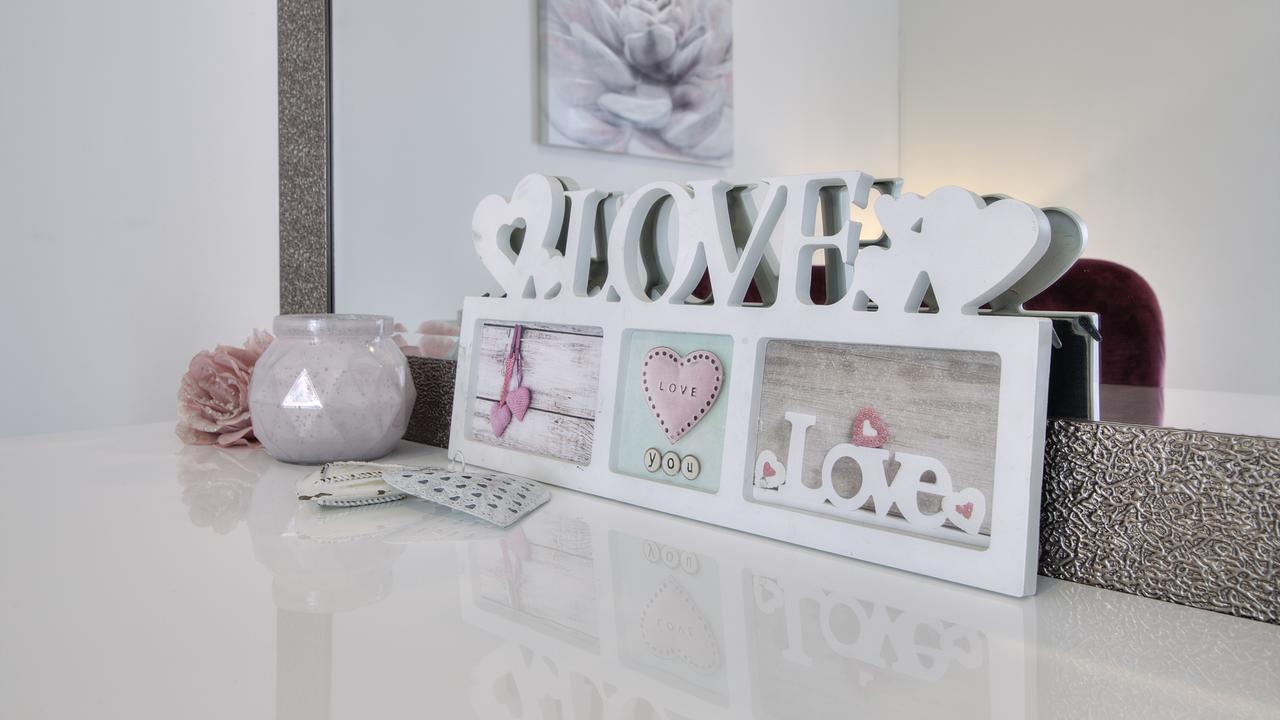 Apartments Lola Сень Екстер'єр фото