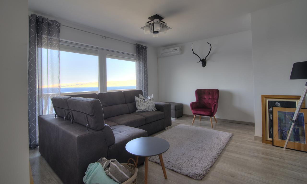 Apartments Lola Сень Екстер'єр фото