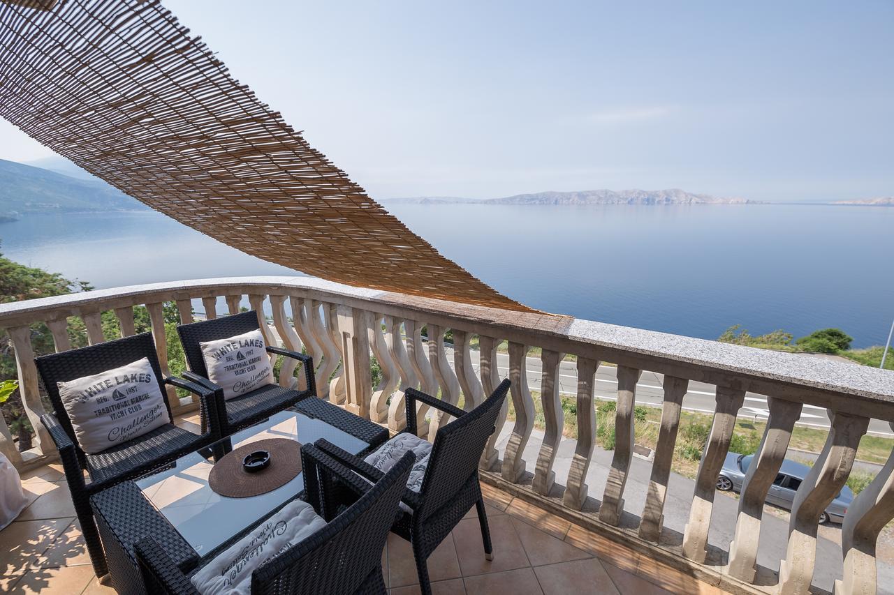 Apartments Lola Сень Екстер'єр фото