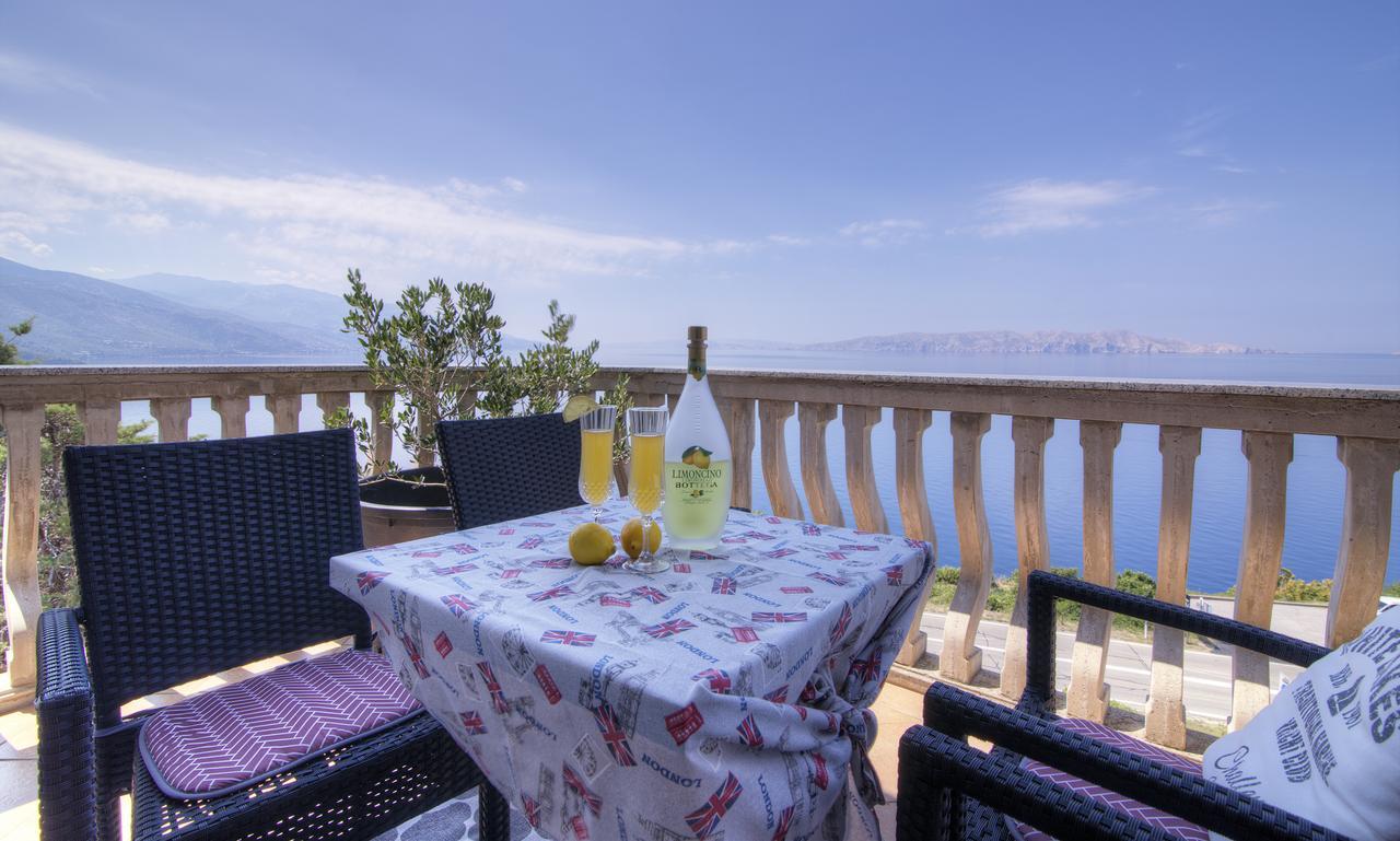 Apartments Lola Сень Екстер'єр фото