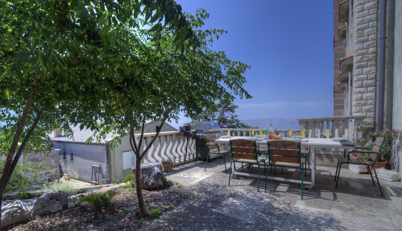 Apartments Lola Сень Екстер'єр фото