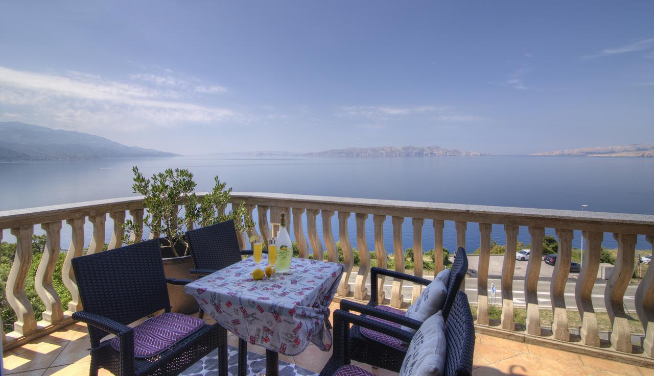 Apartments Lola Сень Екстер'єр фото
