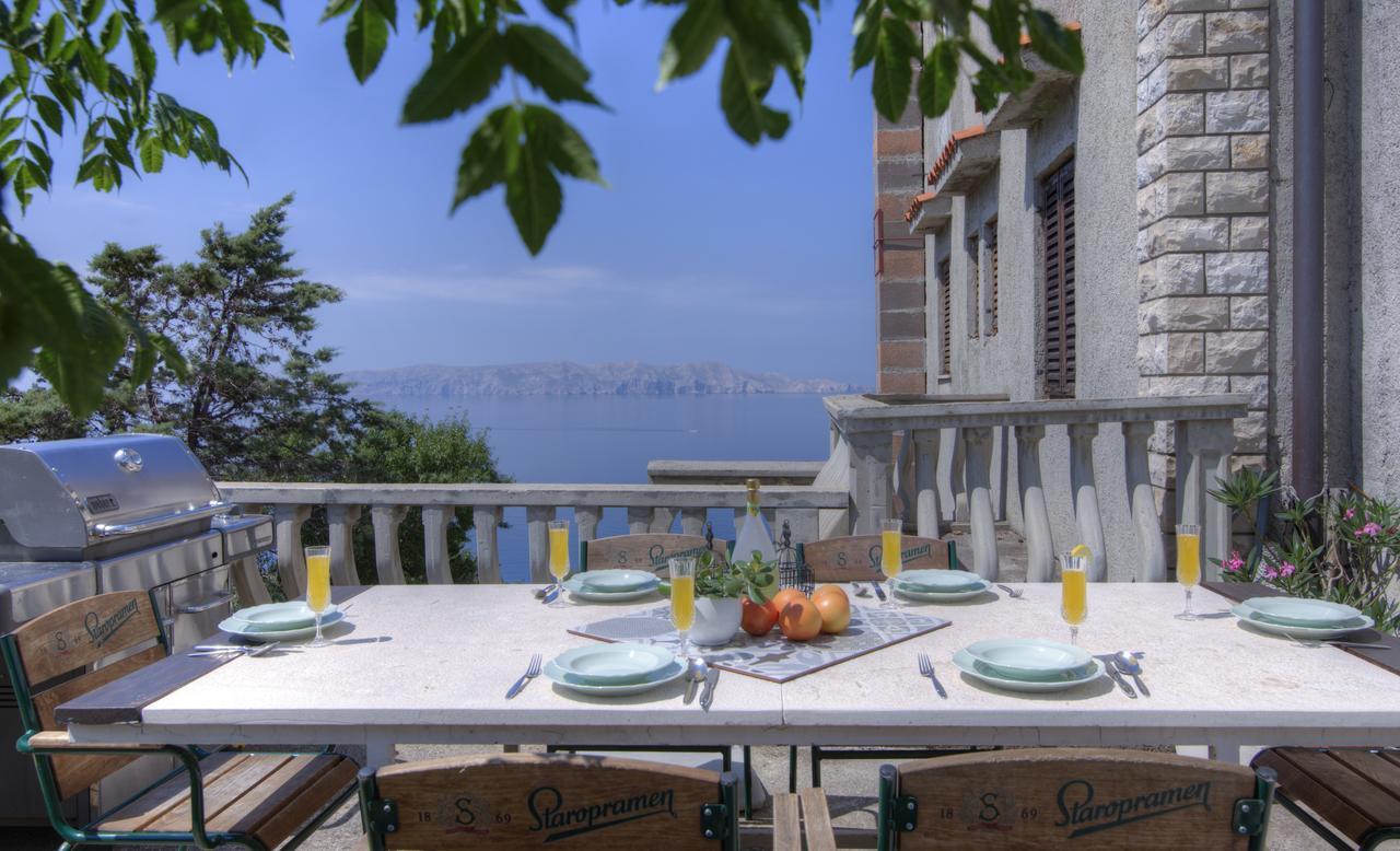Apartments Lola Сень Екстер'єр фото